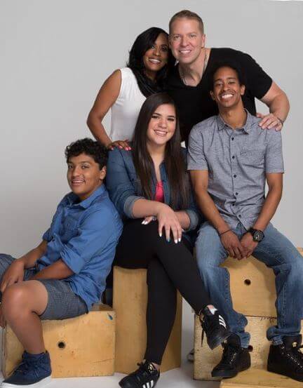 Emilio Owen with his parents Kenya Duke and Gary Owen and siblings.